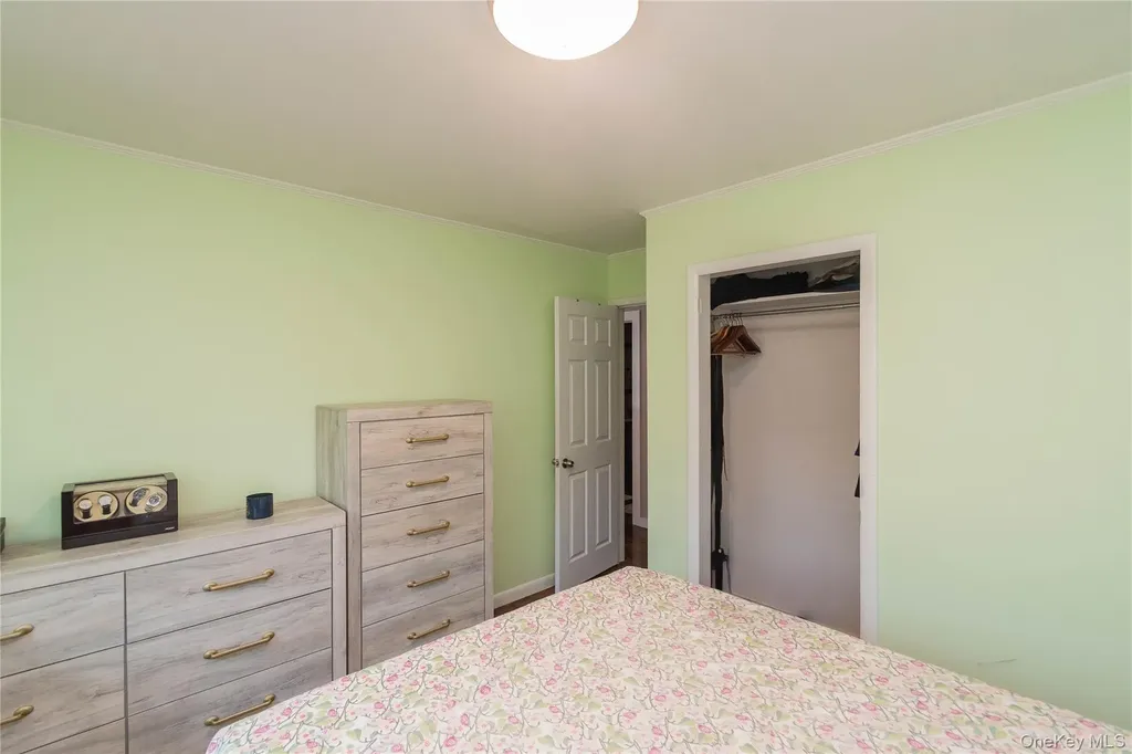11 Toomey Drive Poughkeepsie NY 12603