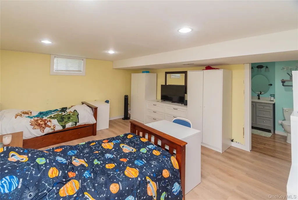 11 Toomey Drive Poughkeepsie NY 12603