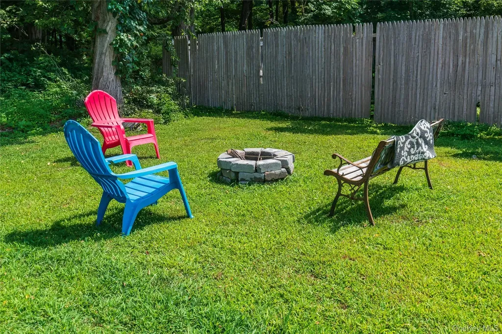 11 Toomey Drive Poughkeepsie NY 12603