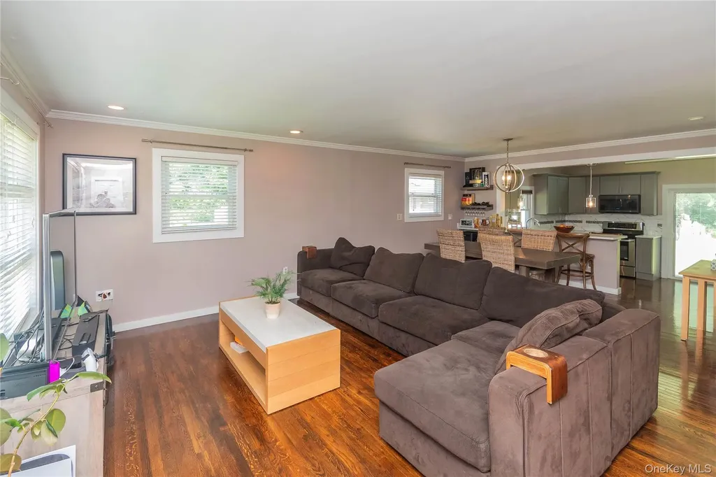 11 Toomey Drive Poughkeepsie NY 12603