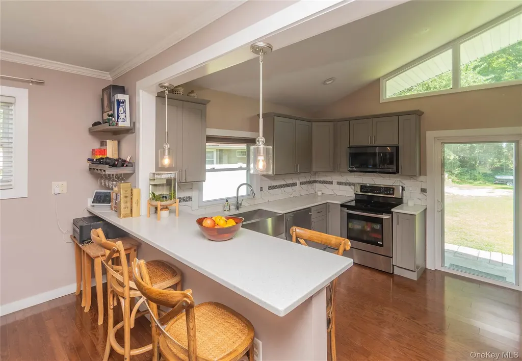 11 Toomey Drive Poughkeepsie NY 12603