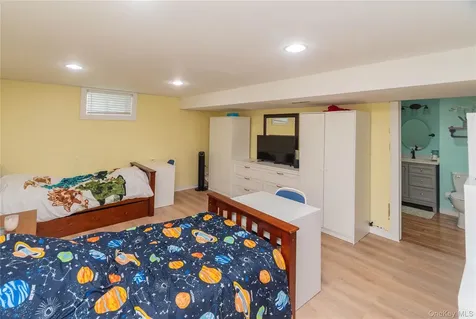 11 Toomey Drive Poughkeepsie NY 12603