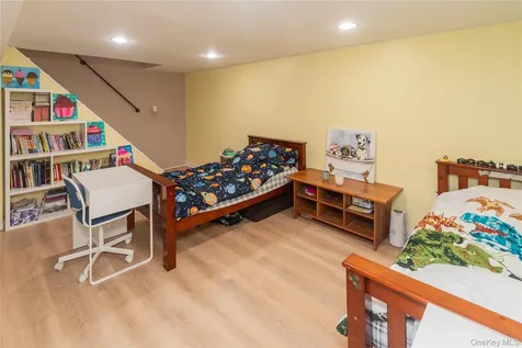 11 Toomey Drive Poughkeepsie NY 12603