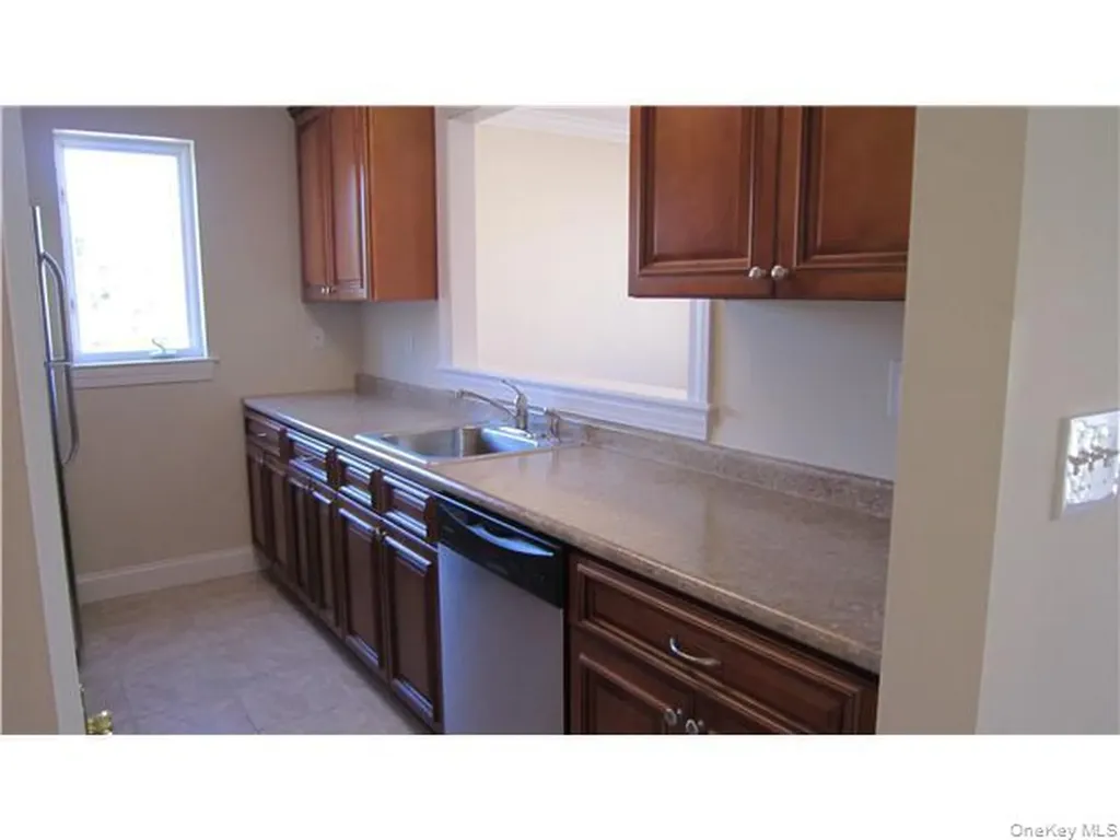 318 Tondo Circle Harriman NY 10926