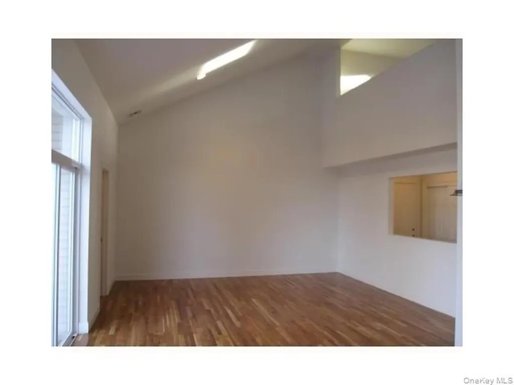 318 Tondo Circle Harriman NY 10926