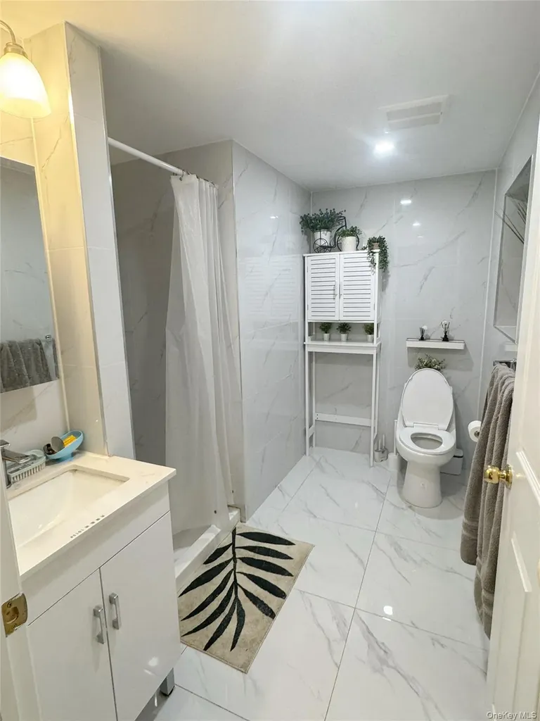 13249 41st Road Flushing NY 11355
