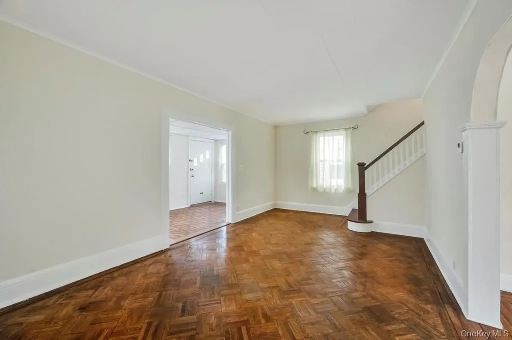 248-24 88th Drive Bellerose NY 11426