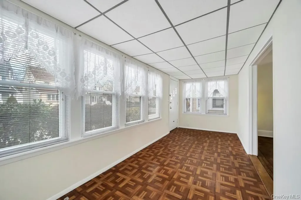 248-24 88th Drive Bellerose NY 11426