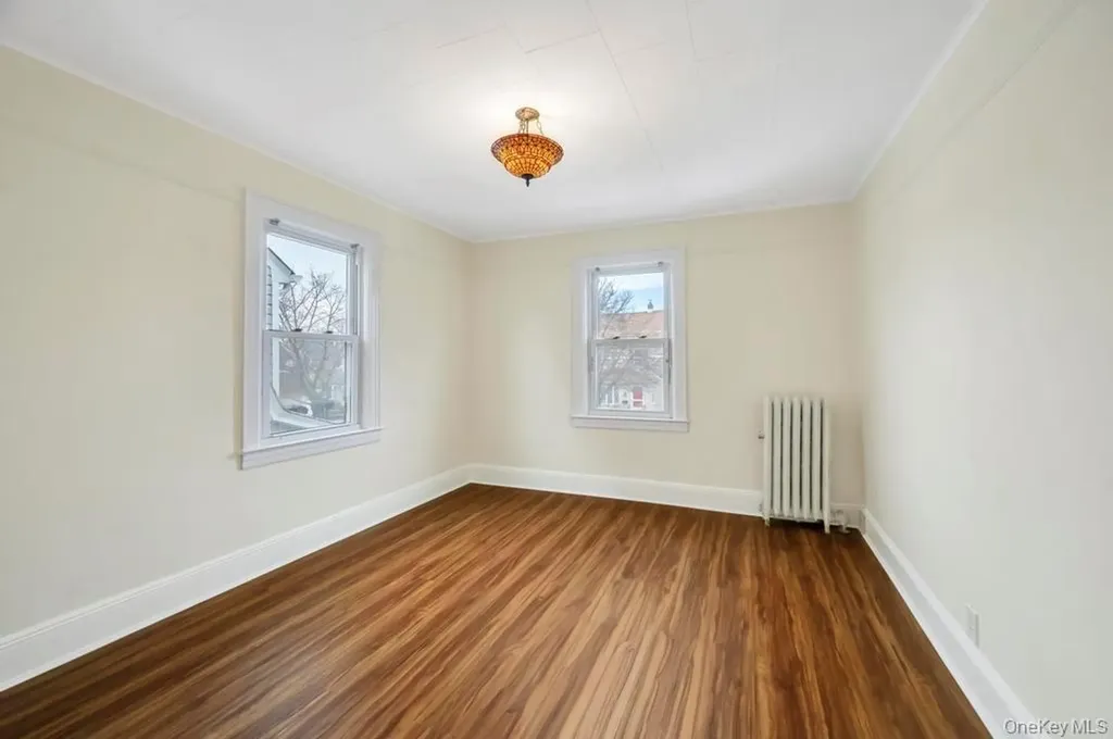 248-24 88th Drive Bellerose NY 11426
