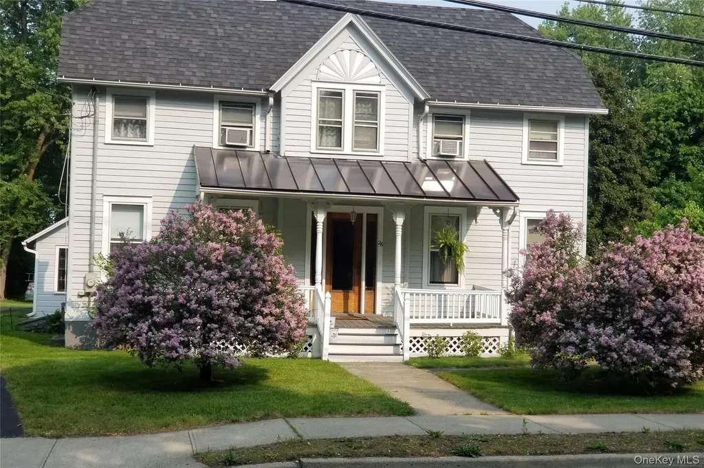 26 Chatham Street Kinderhook NY 12106