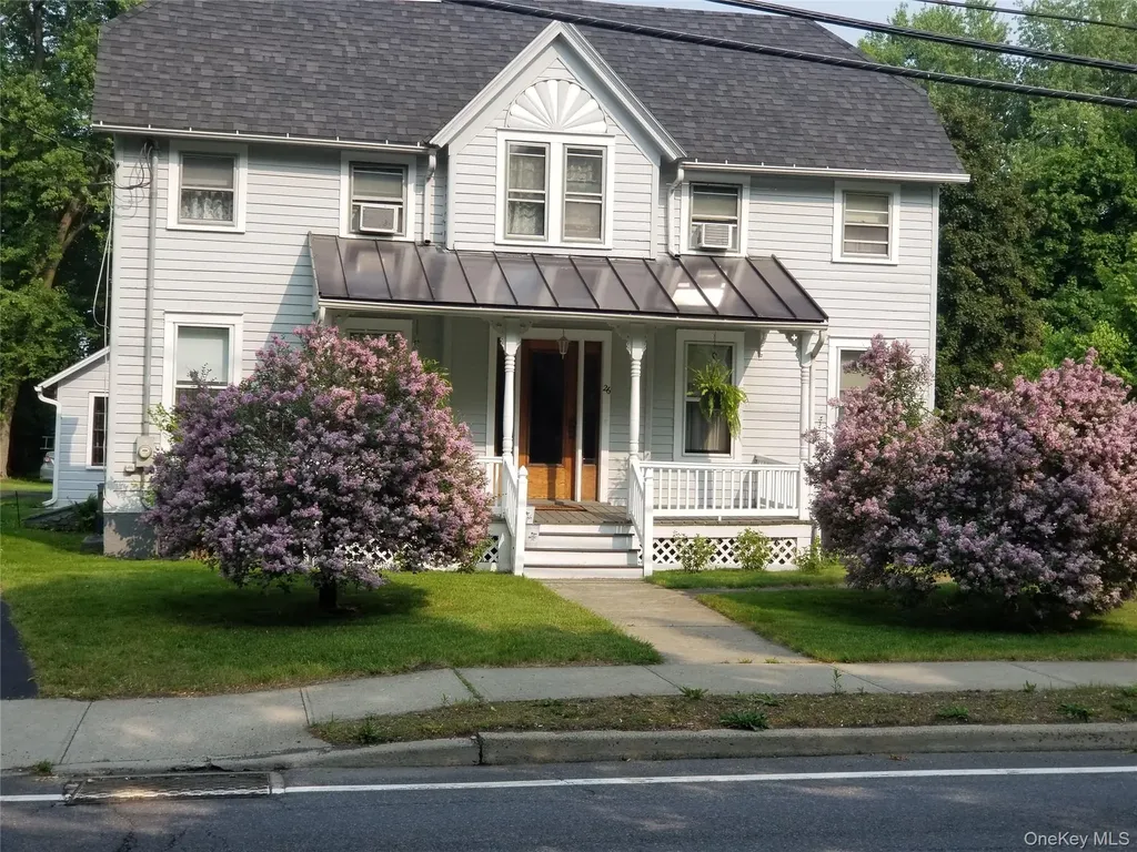 26 Chatham Street Kinderhook NY 12106