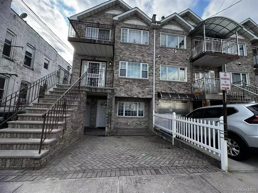 2832 Dudley Avenue Bronx NY 10461