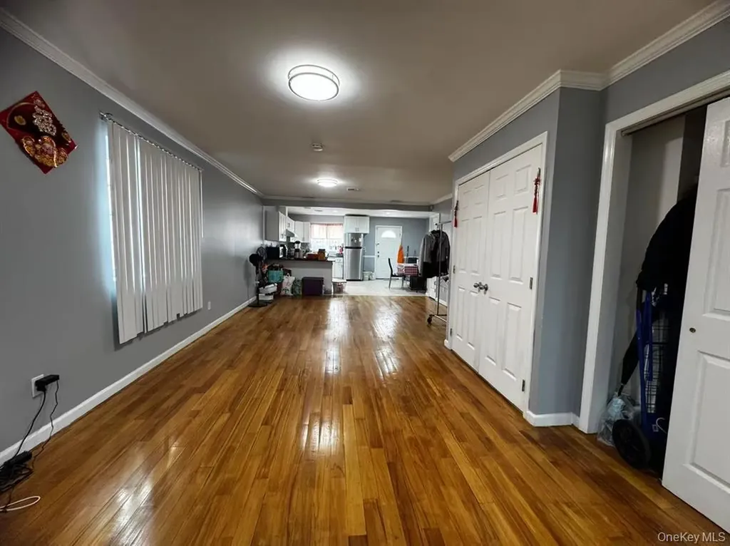 2832 Dudley Avenue Bronx NY 10461