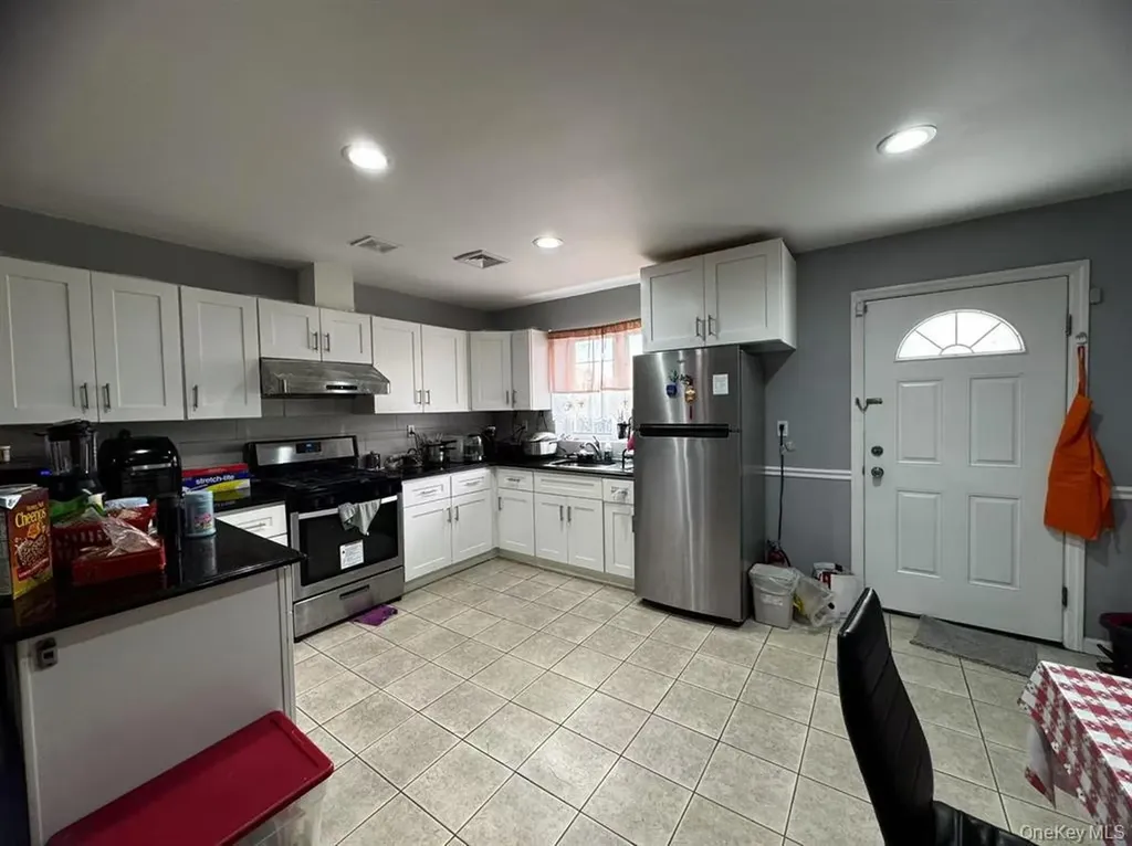2832 Dudley Avenue Bronx NY 10461