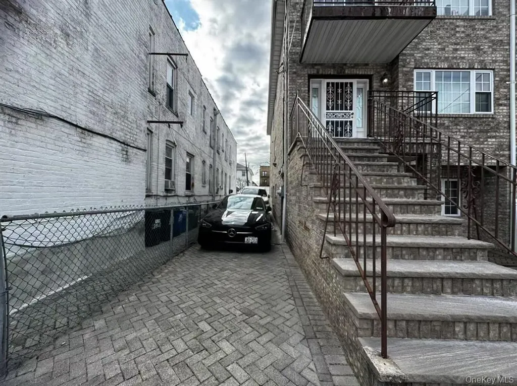 2832 Dudley Avenue Bronx NY 10461