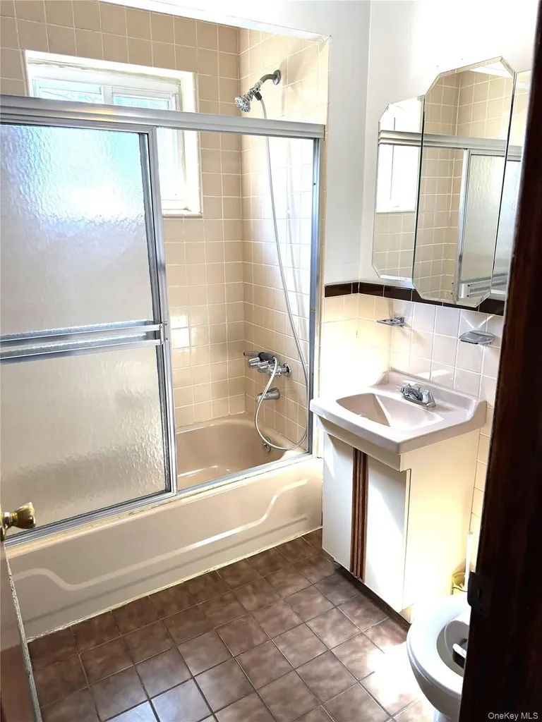 154-28 65th Avenue Flushing NY 11367