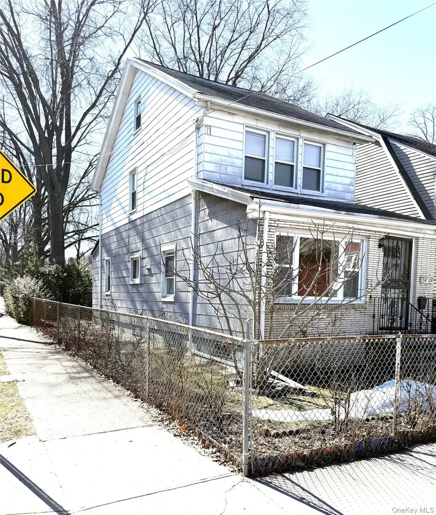 154-28 65th Avenue Flushing NY 11367