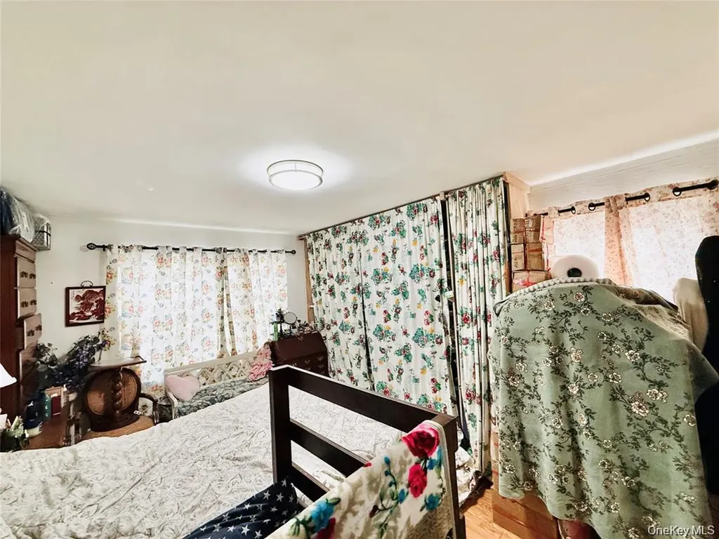 2154 Haight Avenue Bronx NY 10461