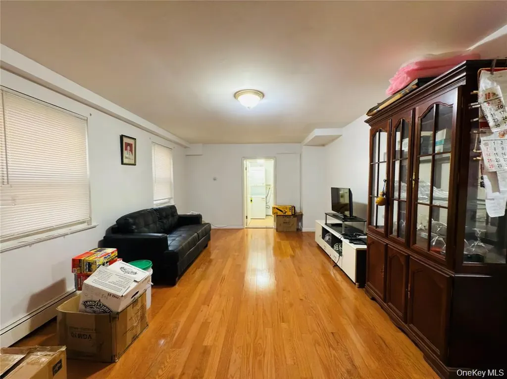 2154 Haight Avenue Bronx NY 10461