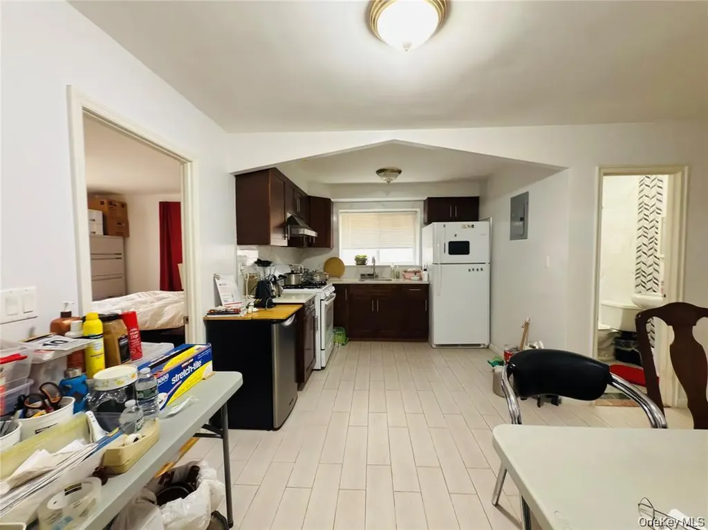 2154 Haight Avenue Bronx NY 10461