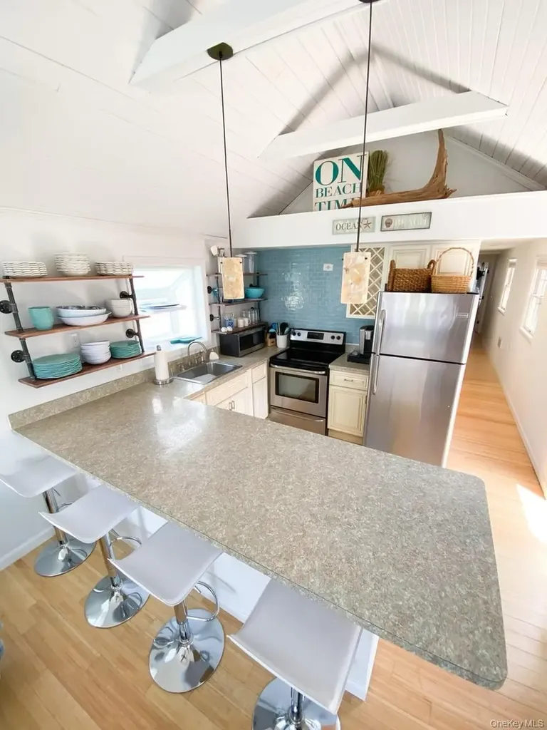 298 Cottage Walk Ocean Beach NY 11770