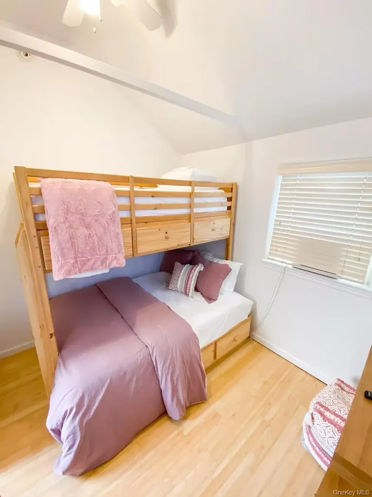 298 Cottage Walk Ocean Beach NY 11770