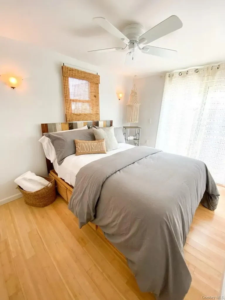 298 Cottage Walk Ocean Beach NY 11770