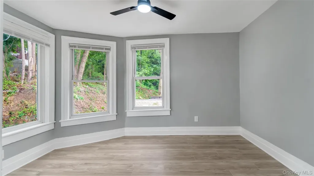 22 Town Path Glen Cove NY 11542