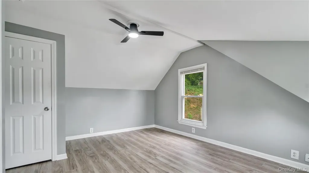 22 Town Path Glen Cove NY 11542