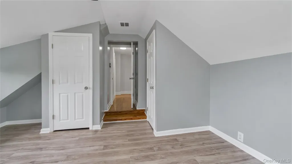 22 Town Path Glen Cove NY 11542