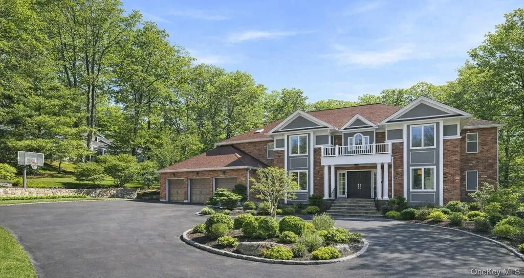 2 Hemlock Rise Armonk NY 10504