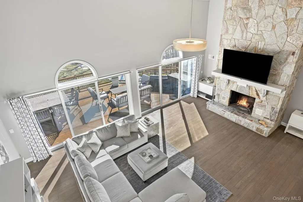 2 Hemlock Rise Armonk NY 10504