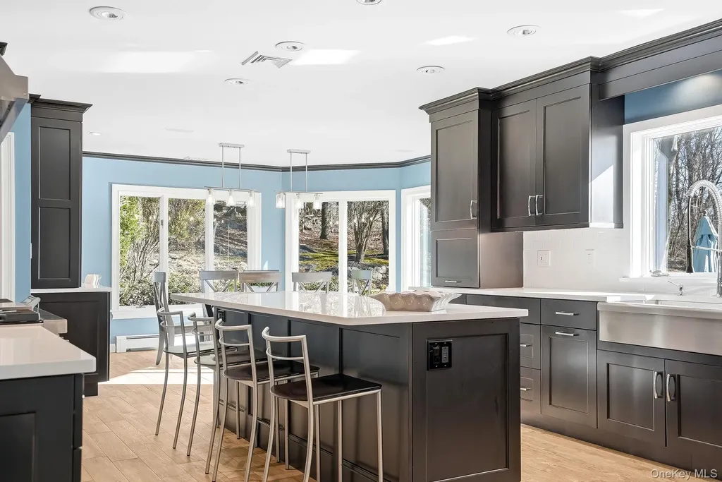 2 Hemlock Rise Armonk NY 10504