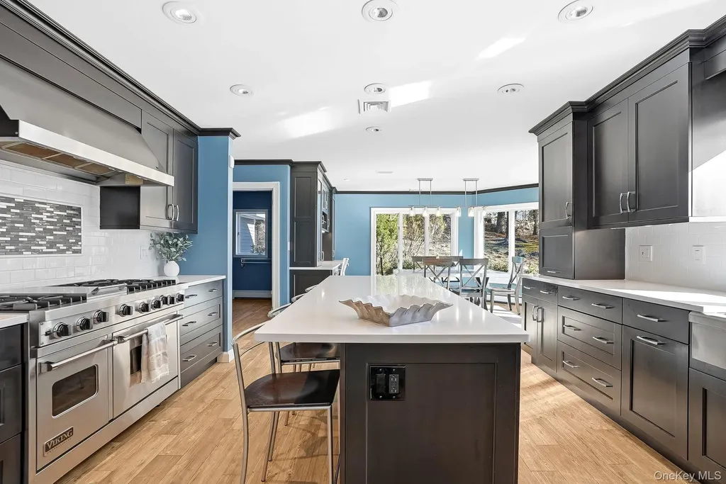 2 Hemlock Rise Armonk NY 10504