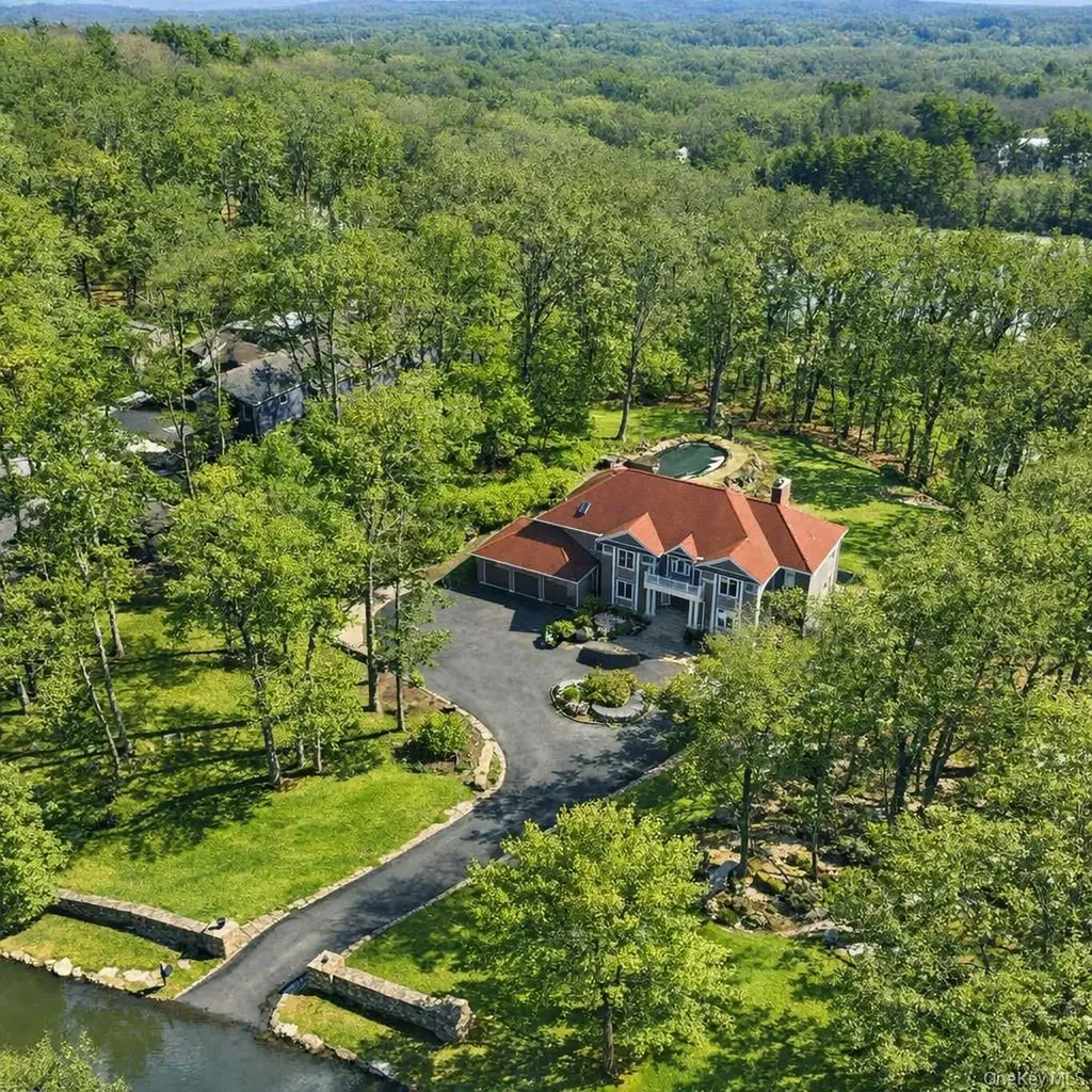 2 Hemlock Rise Armonk NY 10504