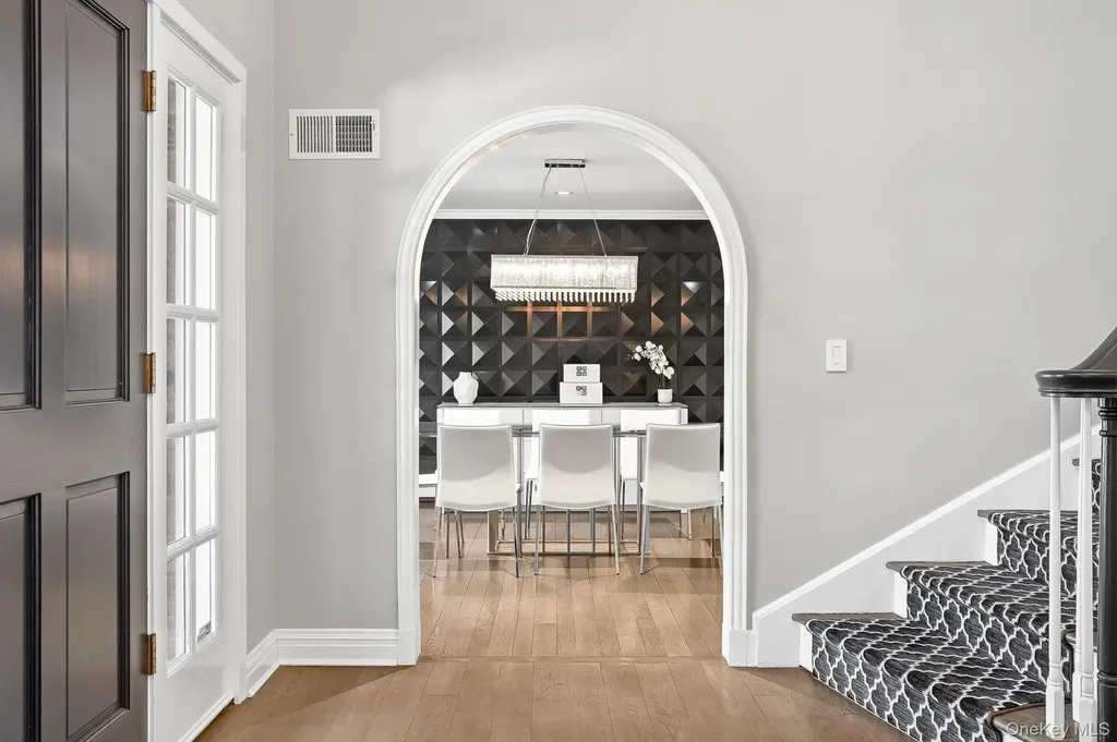2 Hemlock Rise Armonk NY 10504
