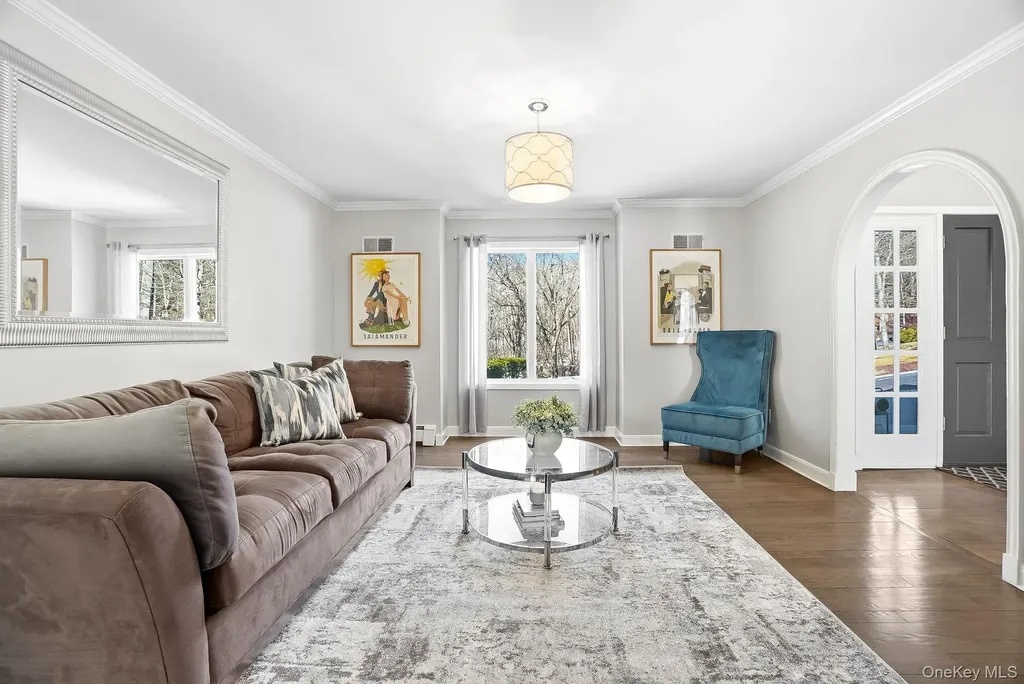 2 Hemlock Rise Armonk NY 10504