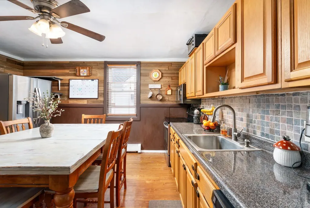 210 10th Street West Babylon NY 11704