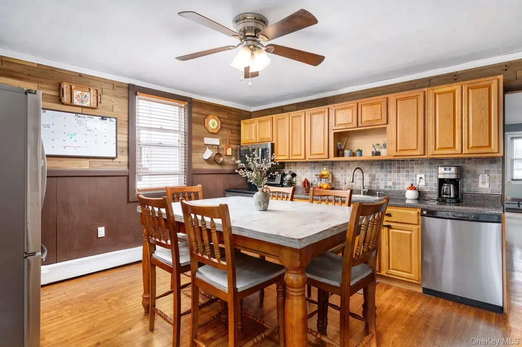 210 10th Street West Babylon NY 11704