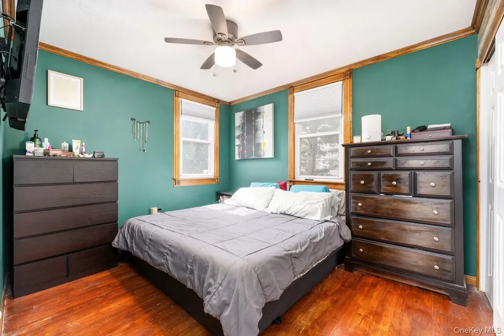 210 10th Street West Babylon NY 11704
