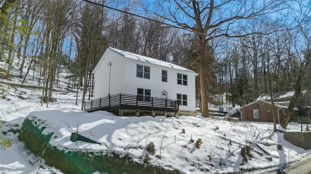 525 Millbrook Drive Esopus NY 12429