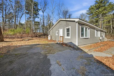 4 Old Road Cuddebackville NY 12729