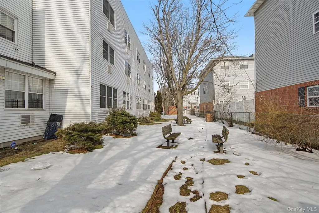 204 Sunset Boulevard Bronx NY 10473