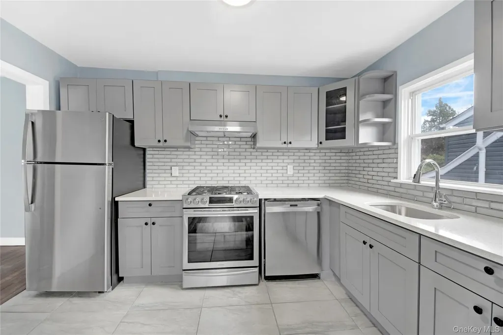 28 Crestmont Avenue Yonkers NY 10704