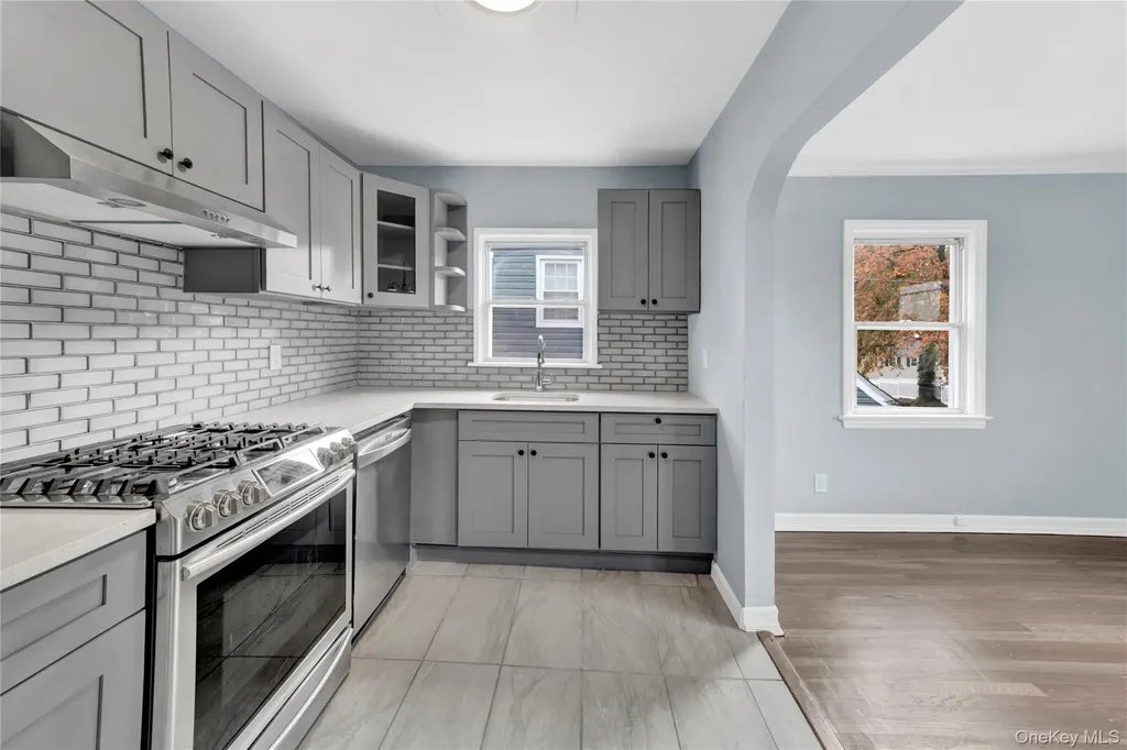 28 Crestmont Avenue Yonkers NY 10704