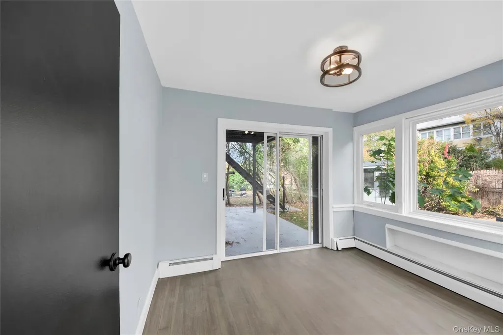 28 Crestmont Avenue Yonkers NY 10704