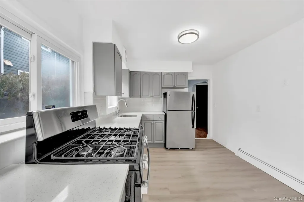 28 Crestmont Avenue Yonkers NY 10704