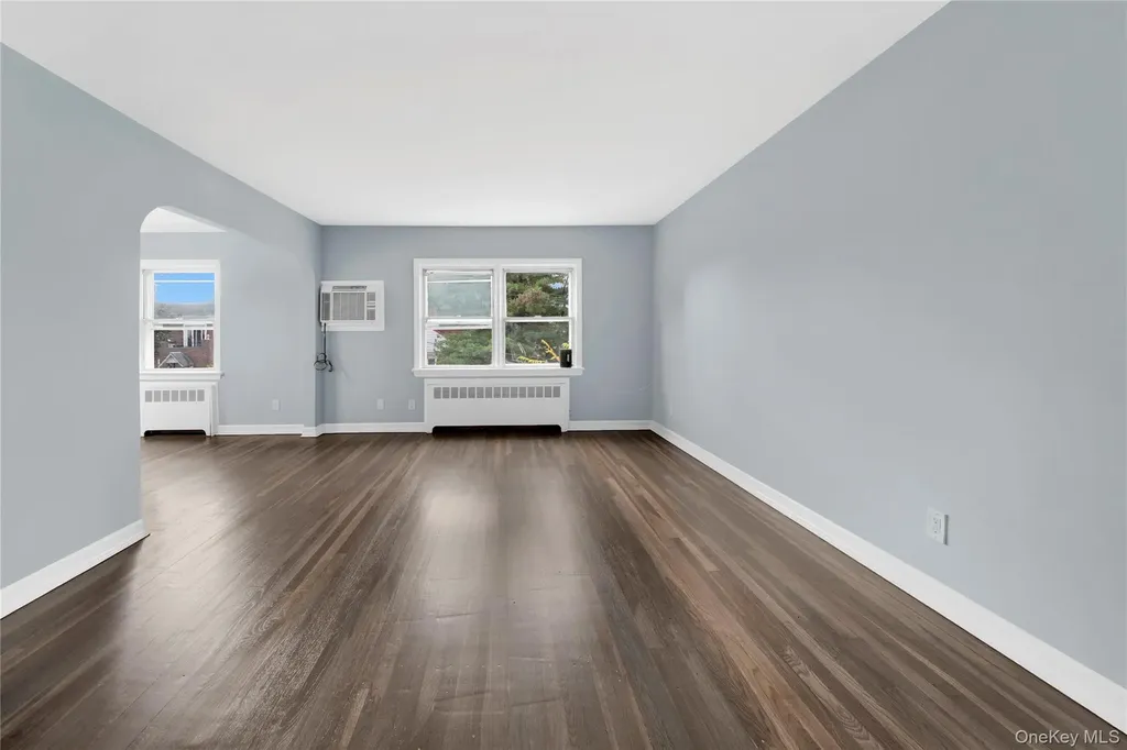 28 Crestmont Avenue Yonkers NY 10704