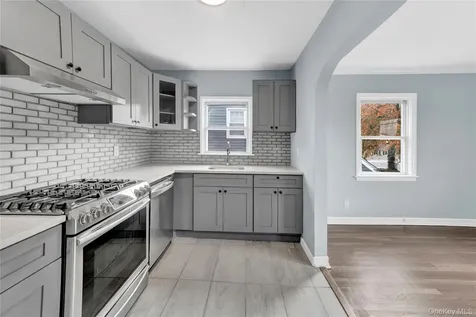 28 Crestmont Avenue Yonkers NY 10704