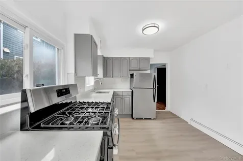 28 Crestmont Avenue Yonkers NY 10704